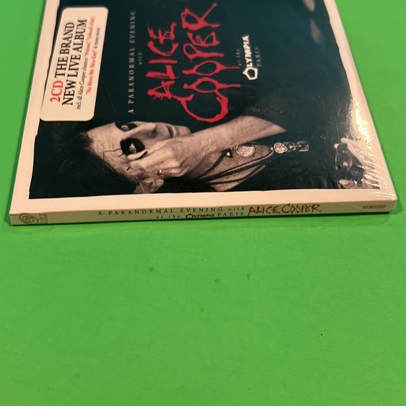 ALICE COOPER 2 CD A Paranormal Evening Live at Olympus Paris New Sealed - Picture 2 of 3